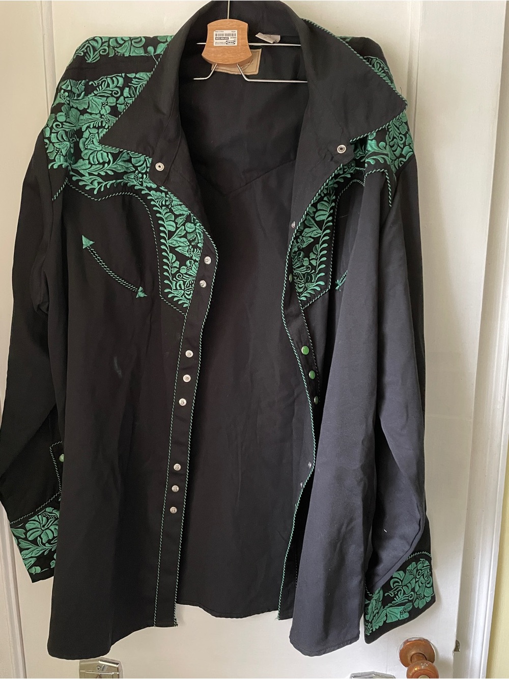 Scully men’s vintage black embroidered cowboy shirt
